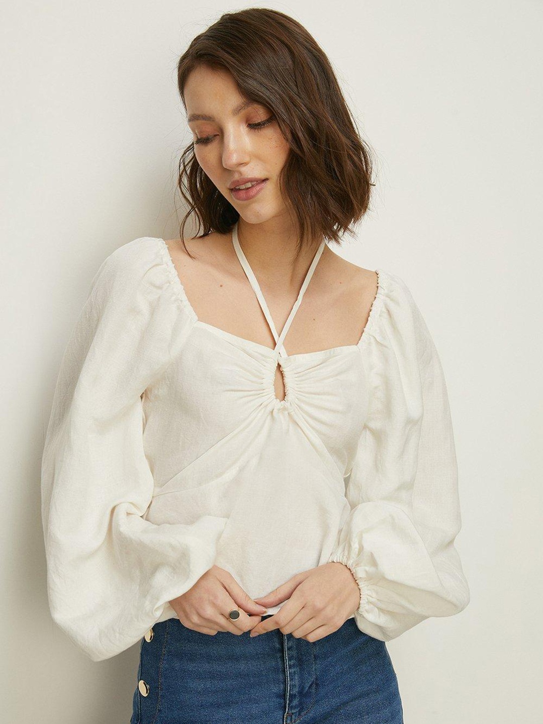 

OASIS Halter Neck Keyhole Tie Front Top, Off white