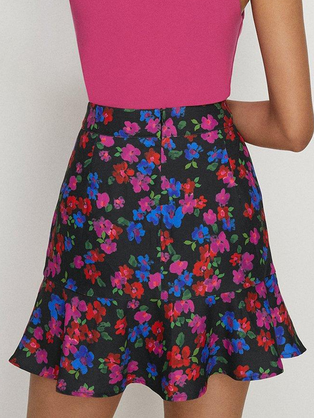 

OASIS Floral Printed Flippy Mini A-Line Skirt, Black