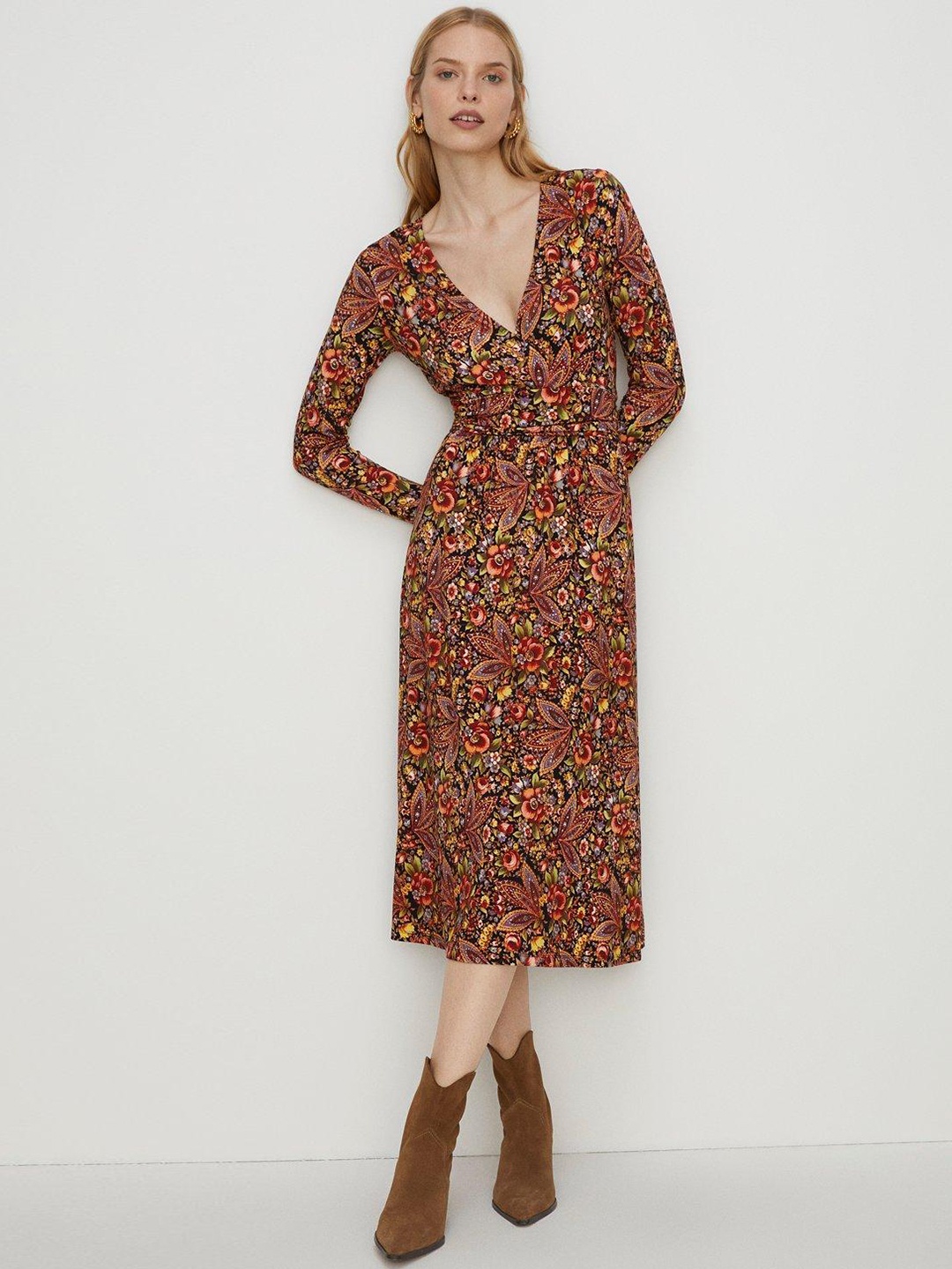 

OASIS Floral Print A-Line Midi Dress, Black