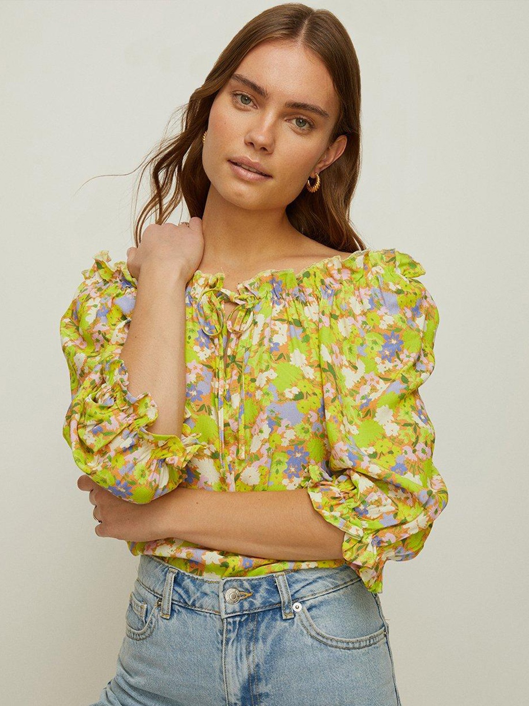 

OASIS Floral Printed Tie-Up Neck Puff Sleeves Top, Green
