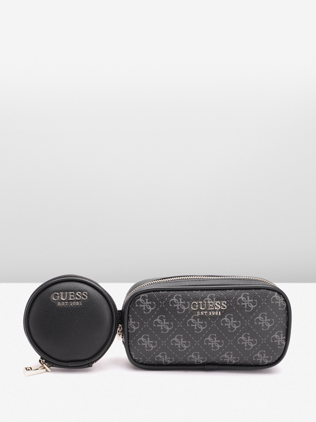 

GUESS Women Brand Logo Printed Fanny Pack with Pouch, Black