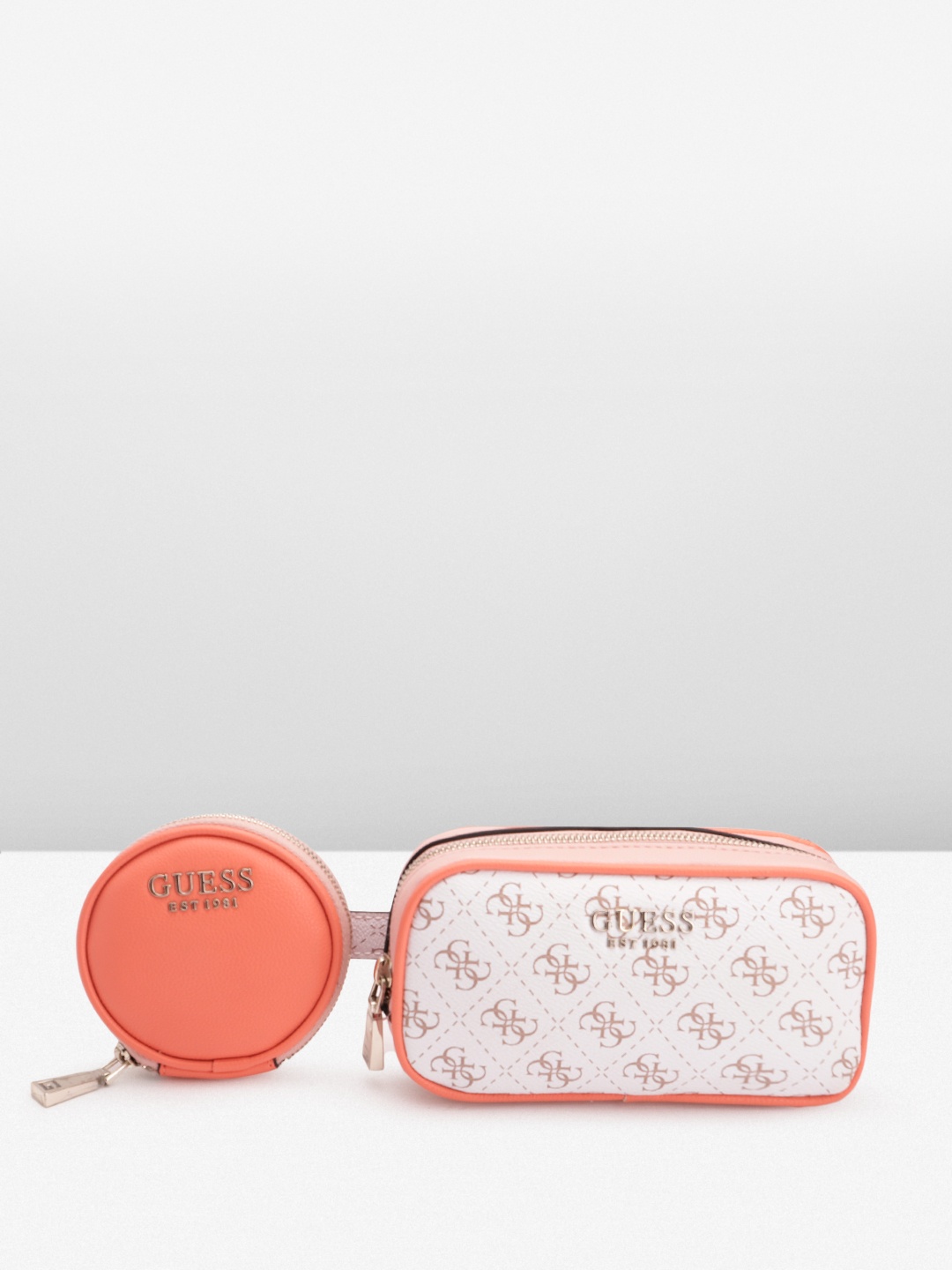 

GUESS Women Brand Logo Printed Fanny Pack with Pouch, White