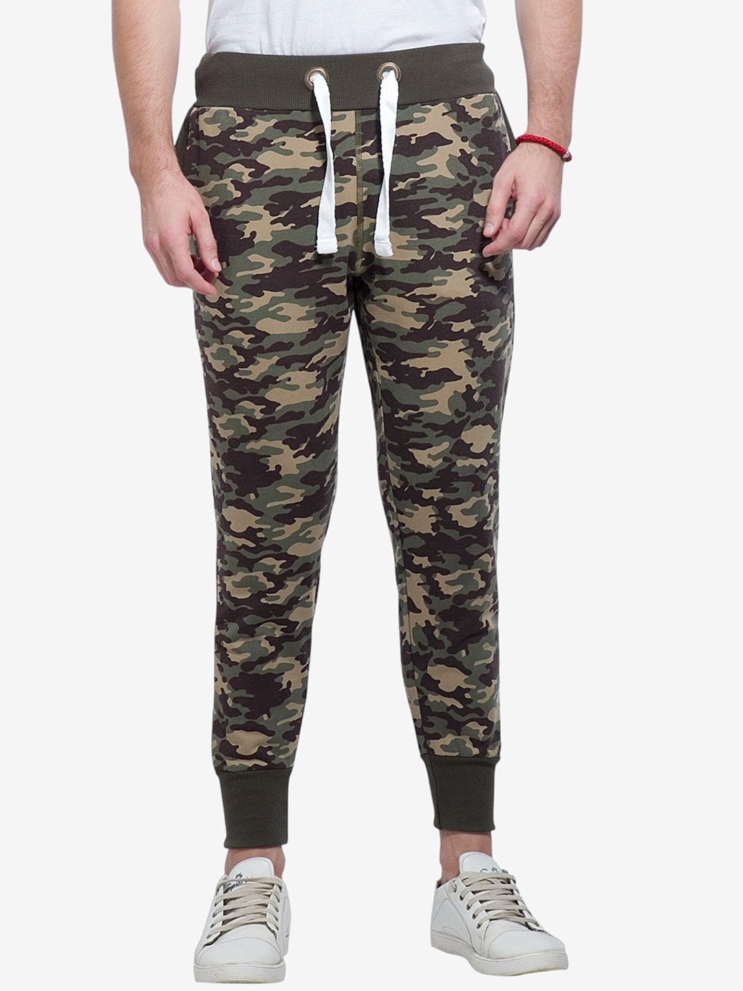 

Alan Jones Men Mid-Rise Cotton Joggers, Olive