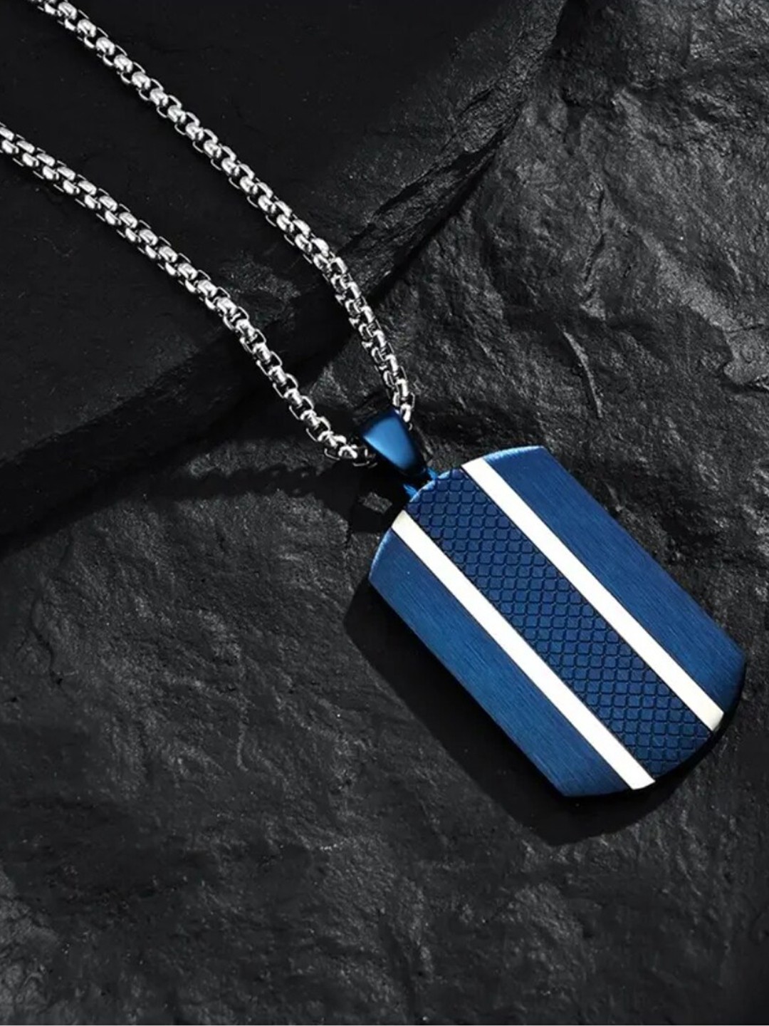 

SALTY Men Silver-Plated Chain Necklace & Pendant