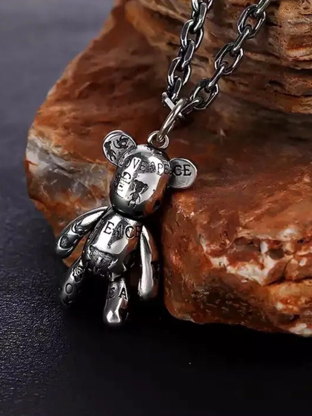 

SALTY Salty Alpha - Grizzly Ted Silver-Toned Chain