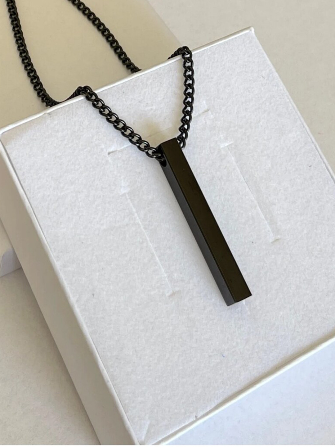 

SALTY Men Minimal Necklace, Black