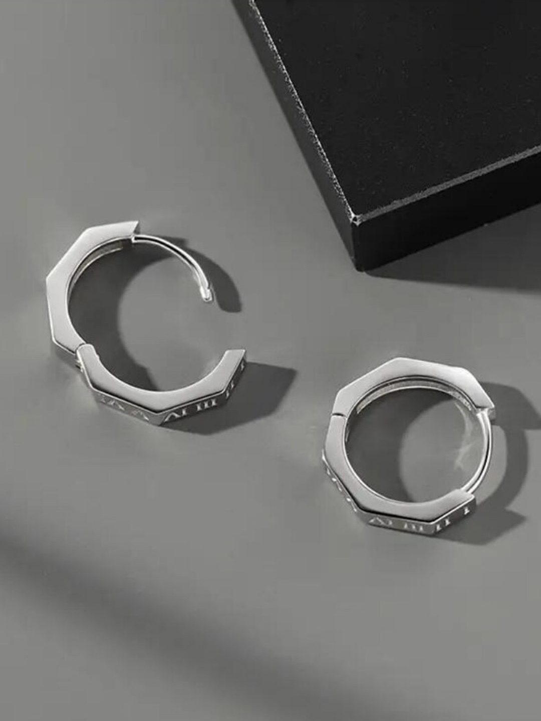 

SALTY Men Circular Hoop Earrings, Silver