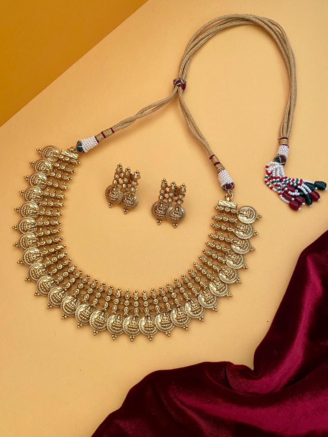 

Pihtara Jewels Gold-Plated Coin Jewellery Set