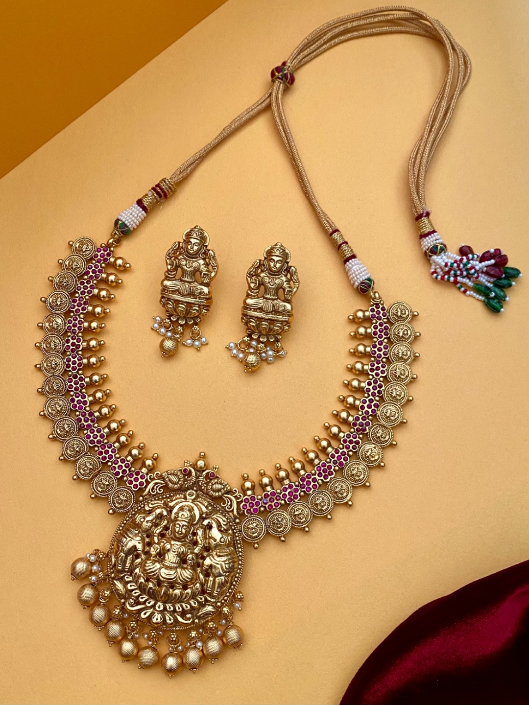 

Pihtara Jewels Gold-Plated Stone-Studded Temple Necklace & Earrings