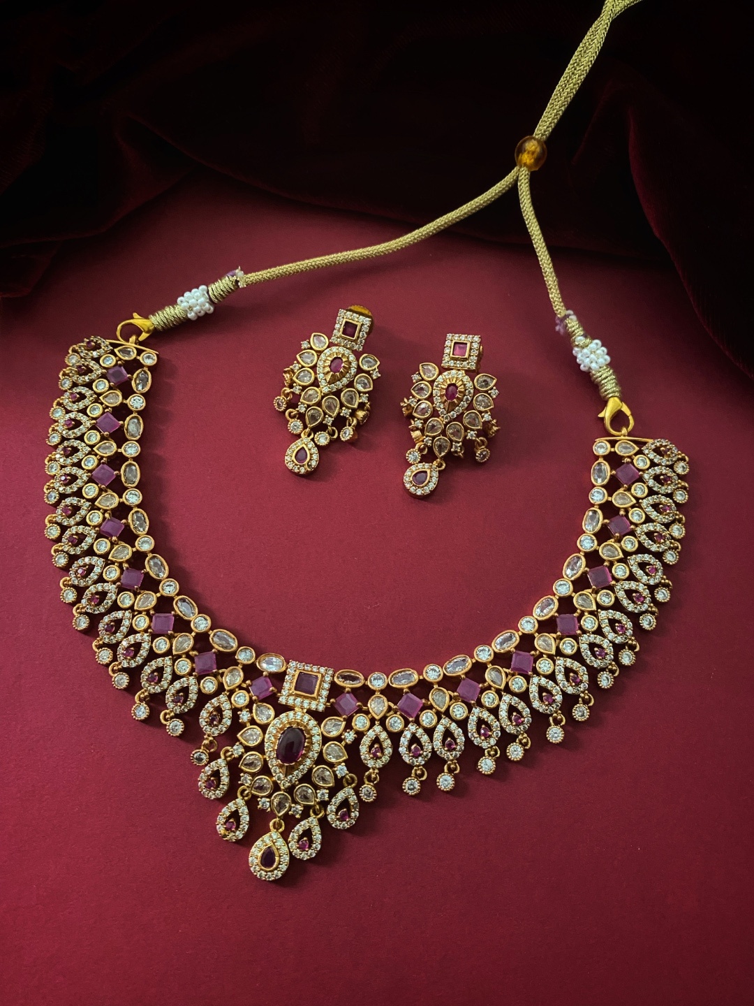 

Pihtara Jewels Gold-Plated Stone-Studded Jewellery Set