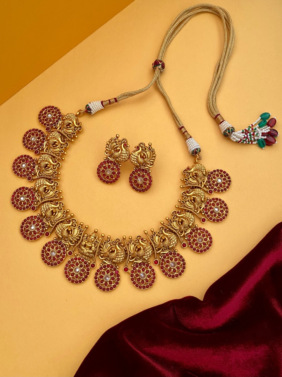 

Pihtara Jewels Gold-Plated Stone-Studded Temple Jewellery Set