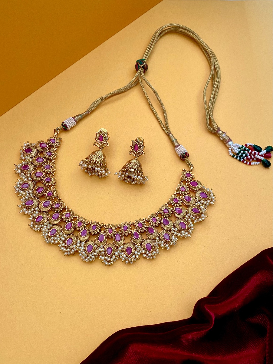 

Pihtara Jewels Gold-Plated Stone-Studded & Pearl Beaded Jewellery Set