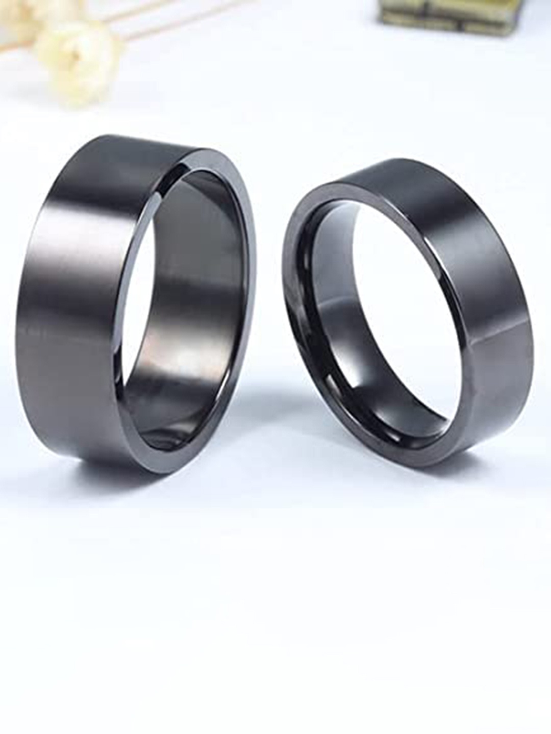 

VIEN Brushed With Polished Edge His & Her's Rings, Black