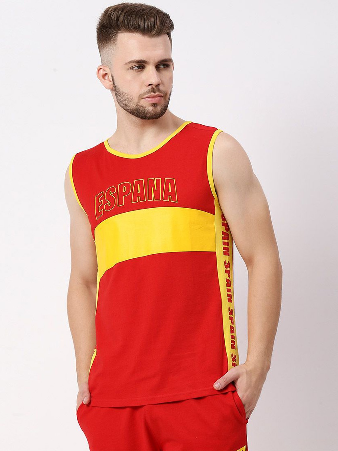 

FanCode Spain FIFA WC'22 Printed Innerwear Vest, Red