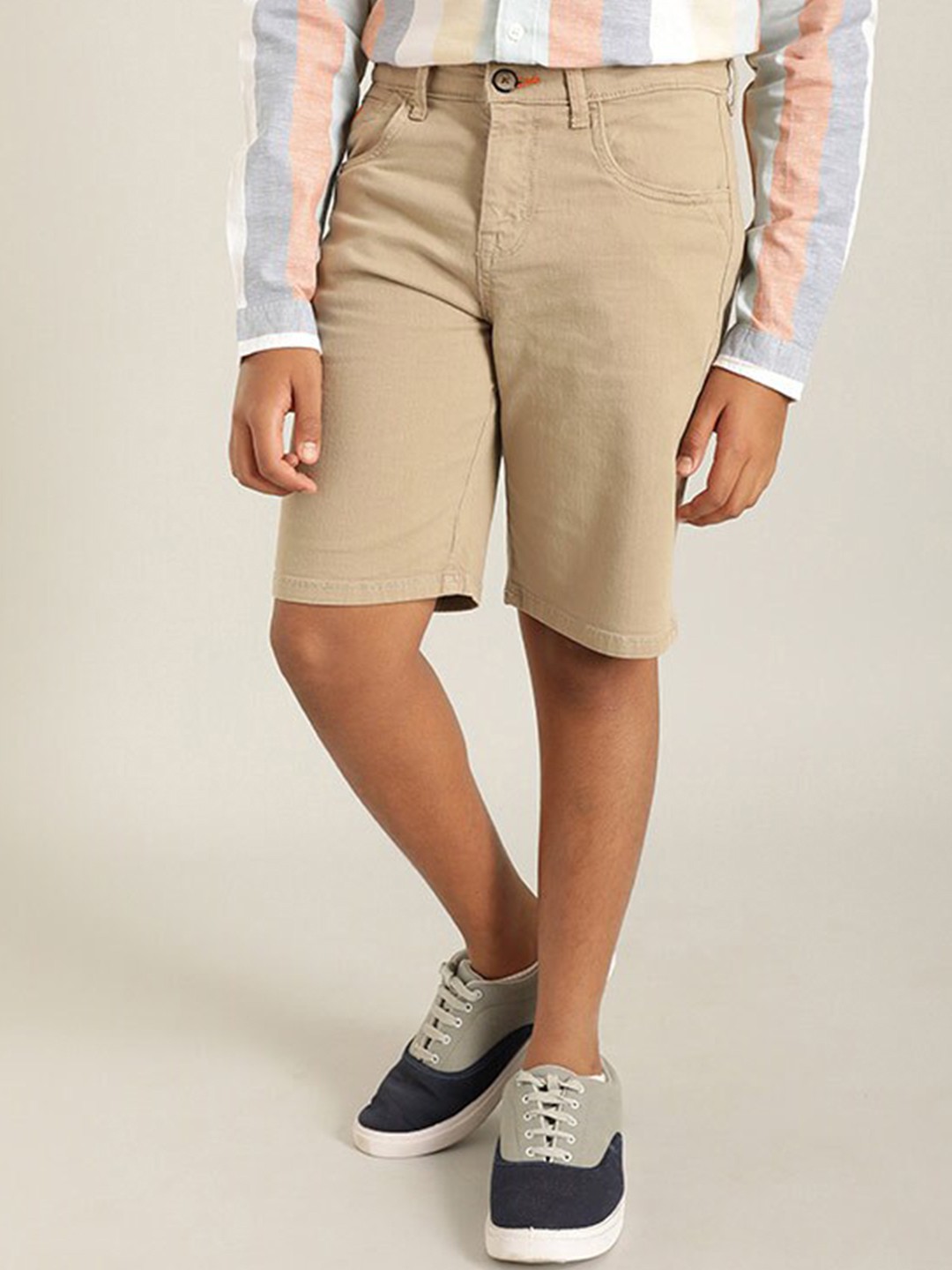 

Indian Terrain Boys Solid Pure Cotton Chino Shorts, Khaki