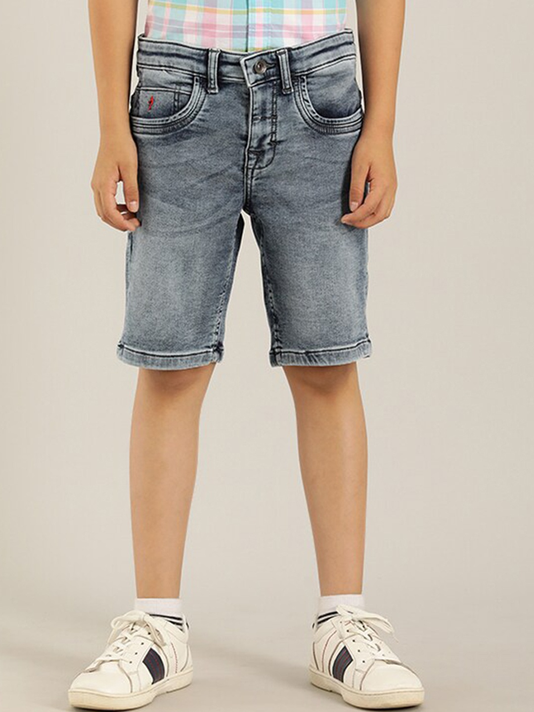 

Indian Terrain Boys Mid-Rise Pure Cotton Denim Shorts, Blue