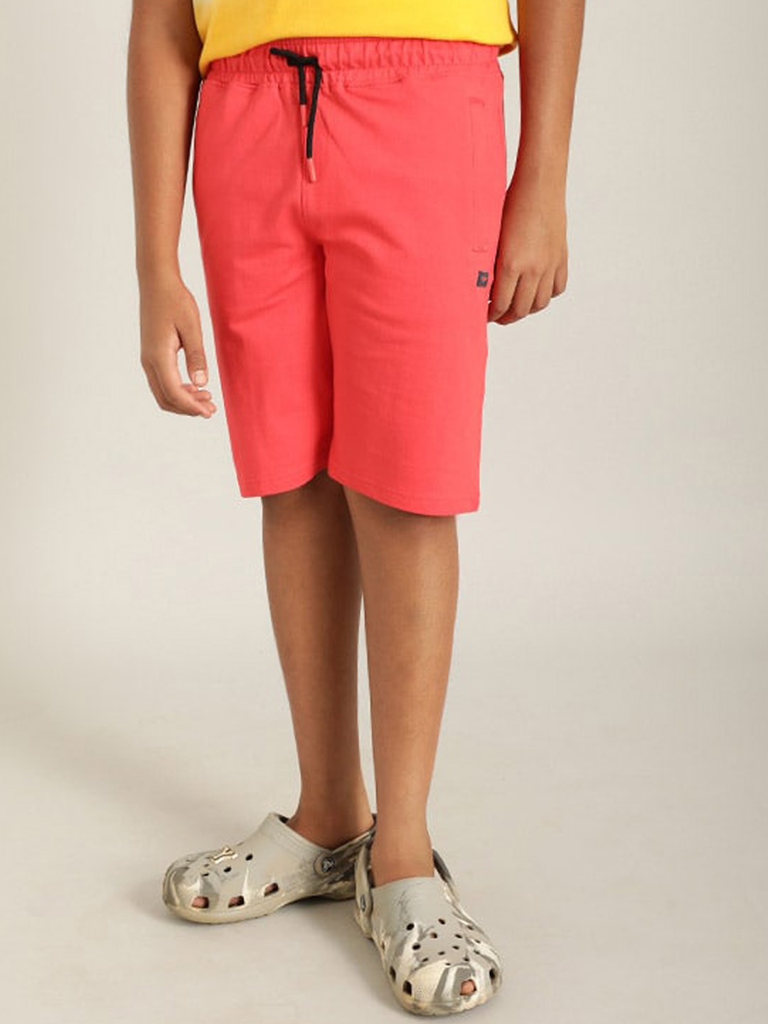 

Indian Terrain Boys Mid Rise Pure Cotton Shorts, Red