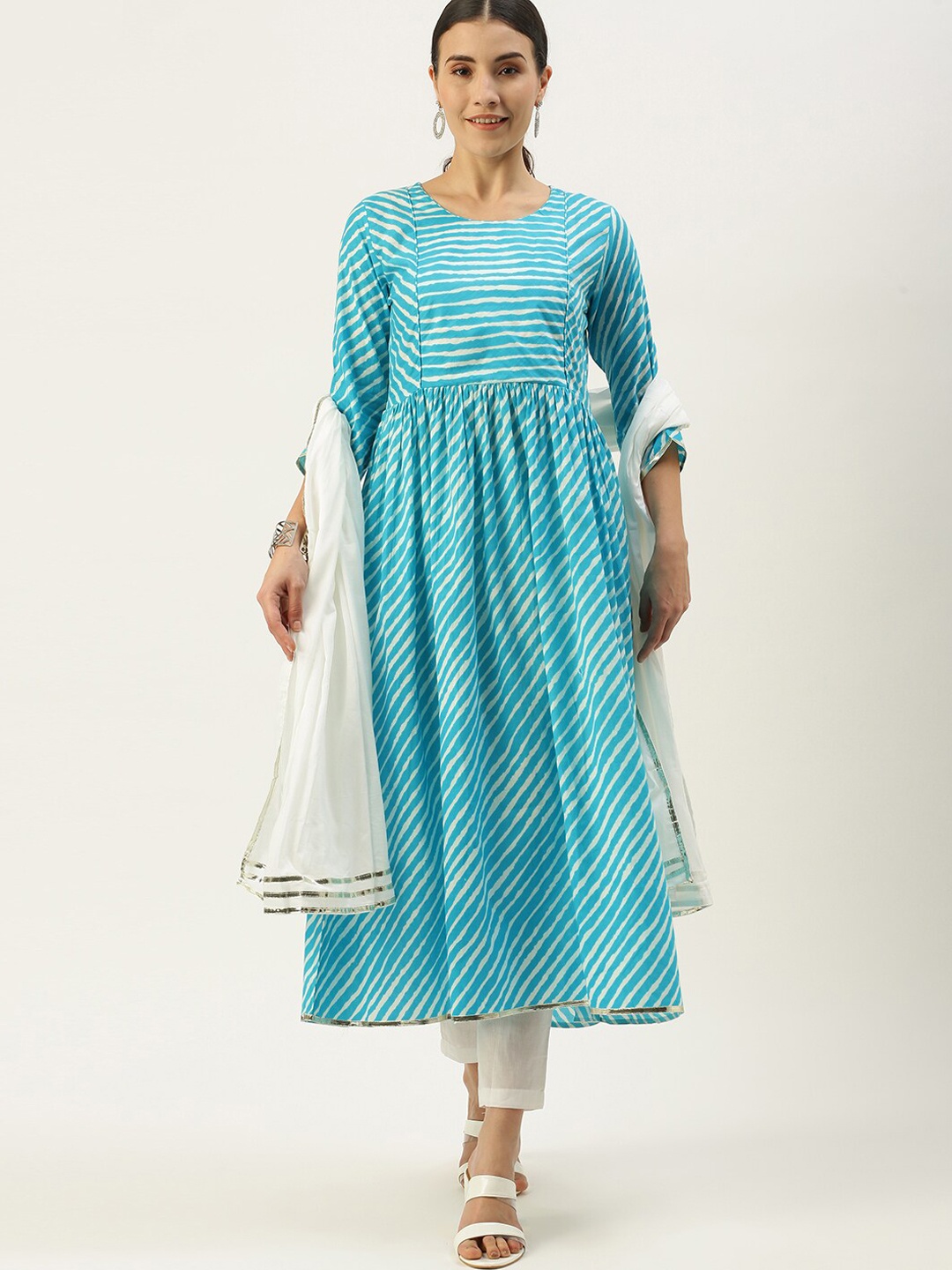 

Saanjh Blue & White Printed Regular Pure Cotton Kurta With Palazzos & Dupatta