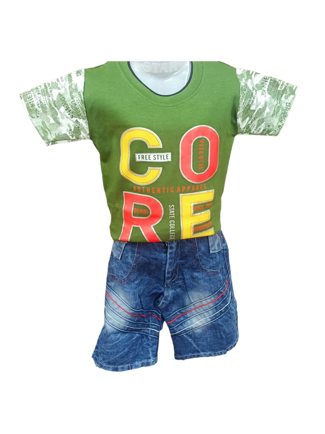 

CELEBRITY CLUB Boys Green & Blue Printed T-shirt with Shorts