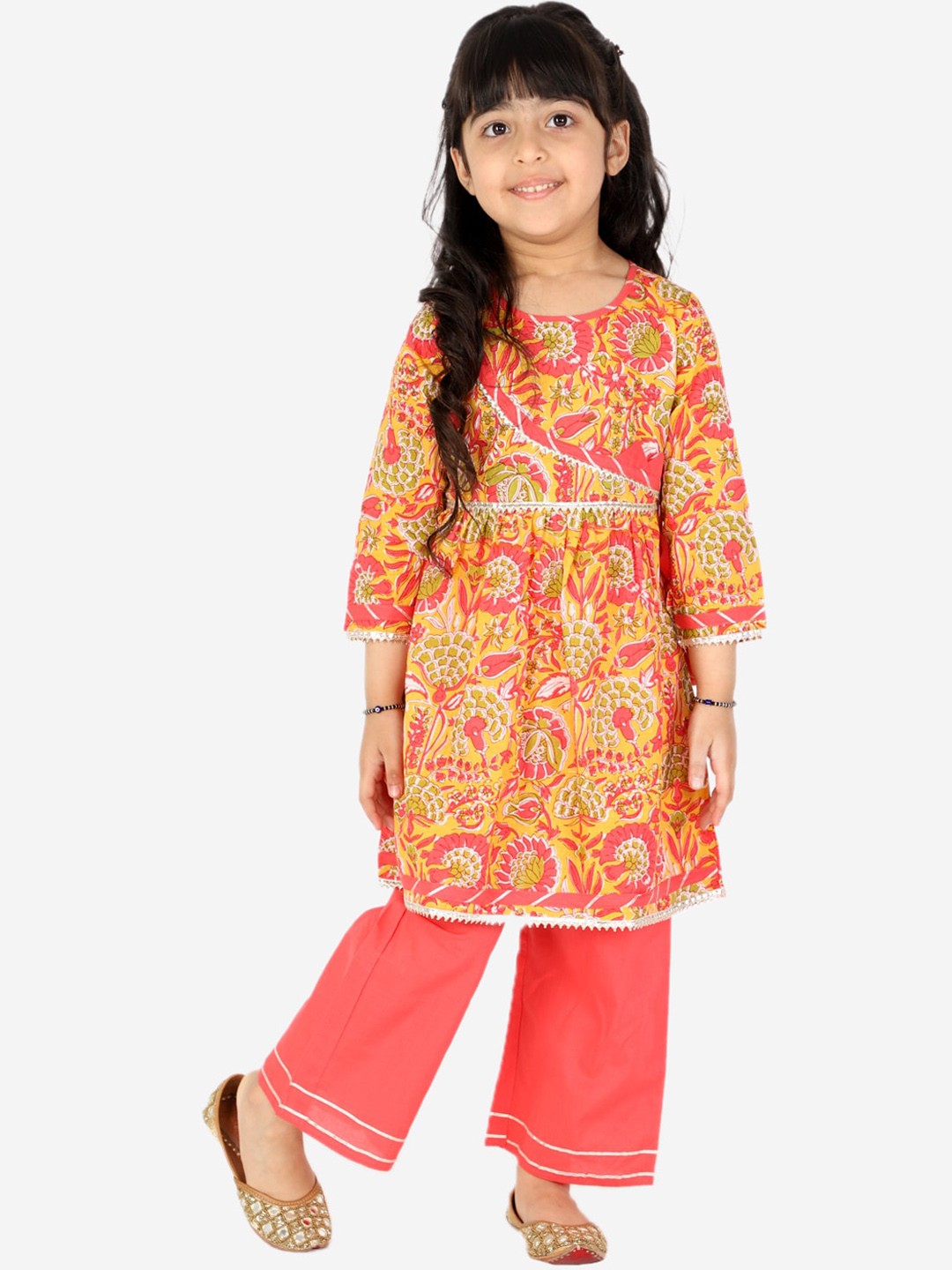 

BAESD Girls Floral Printed Gotta Patti Angrakha Pure Cotton Kurti With Palazzos, Peach