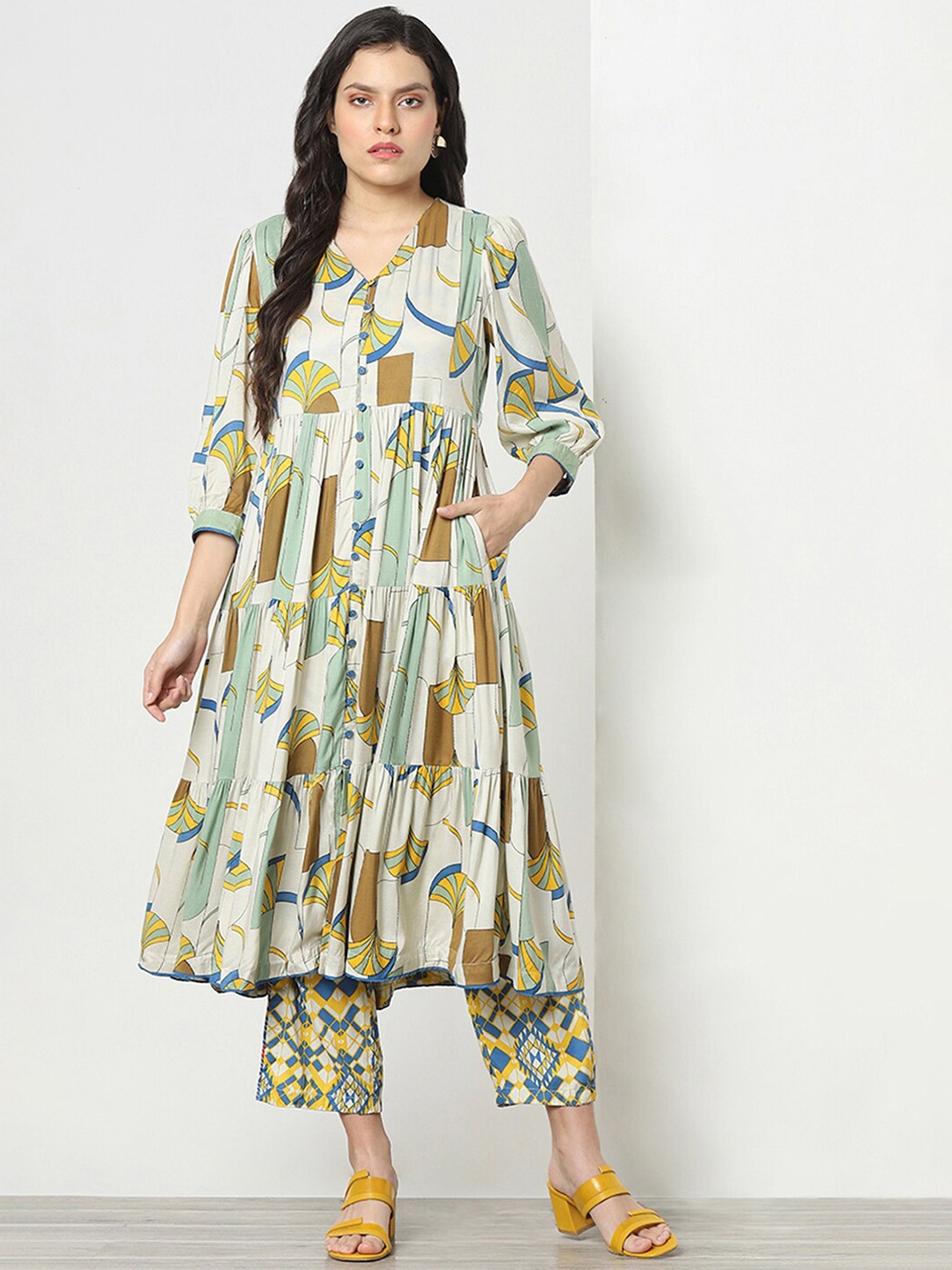 

Marigold Lane White Printed Empire Kurta With Palazzos