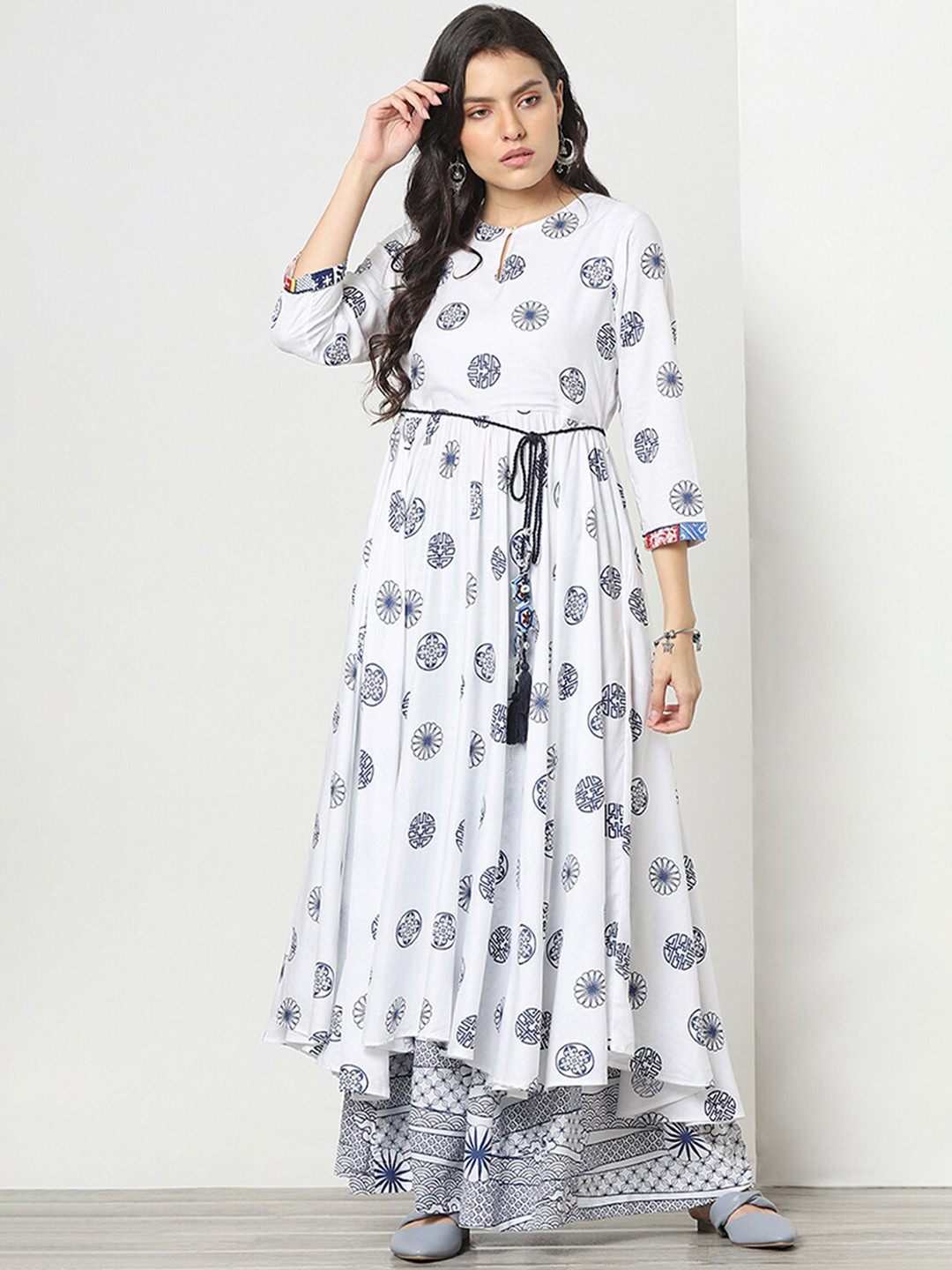 

Marigold Lane Printed Regular Kurta With Palazzos, White