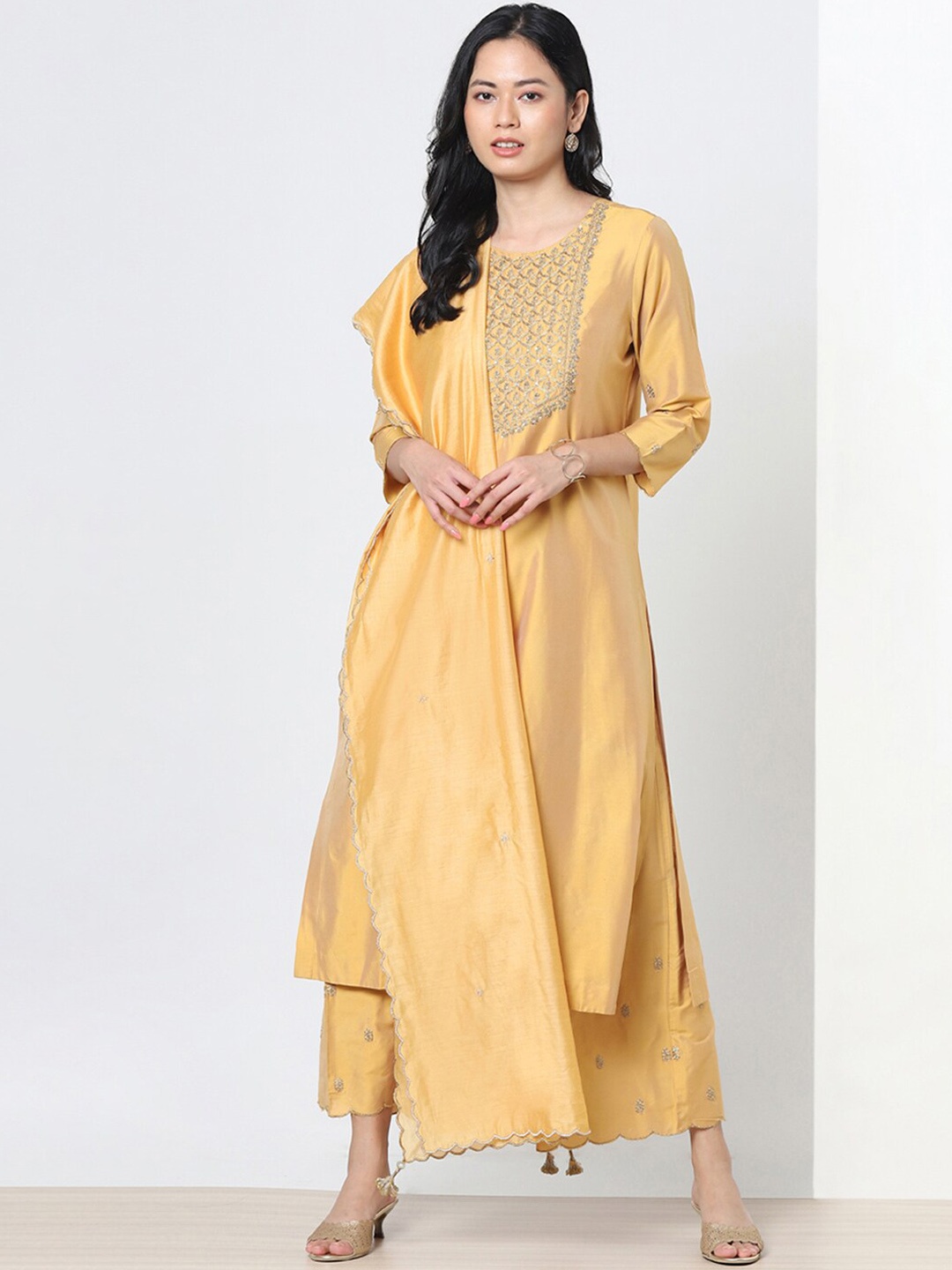 

Marigold Lane Ethnic Motifs Embroidered Sequined Chanderi Silk Kurta with Palazzos, Mustard