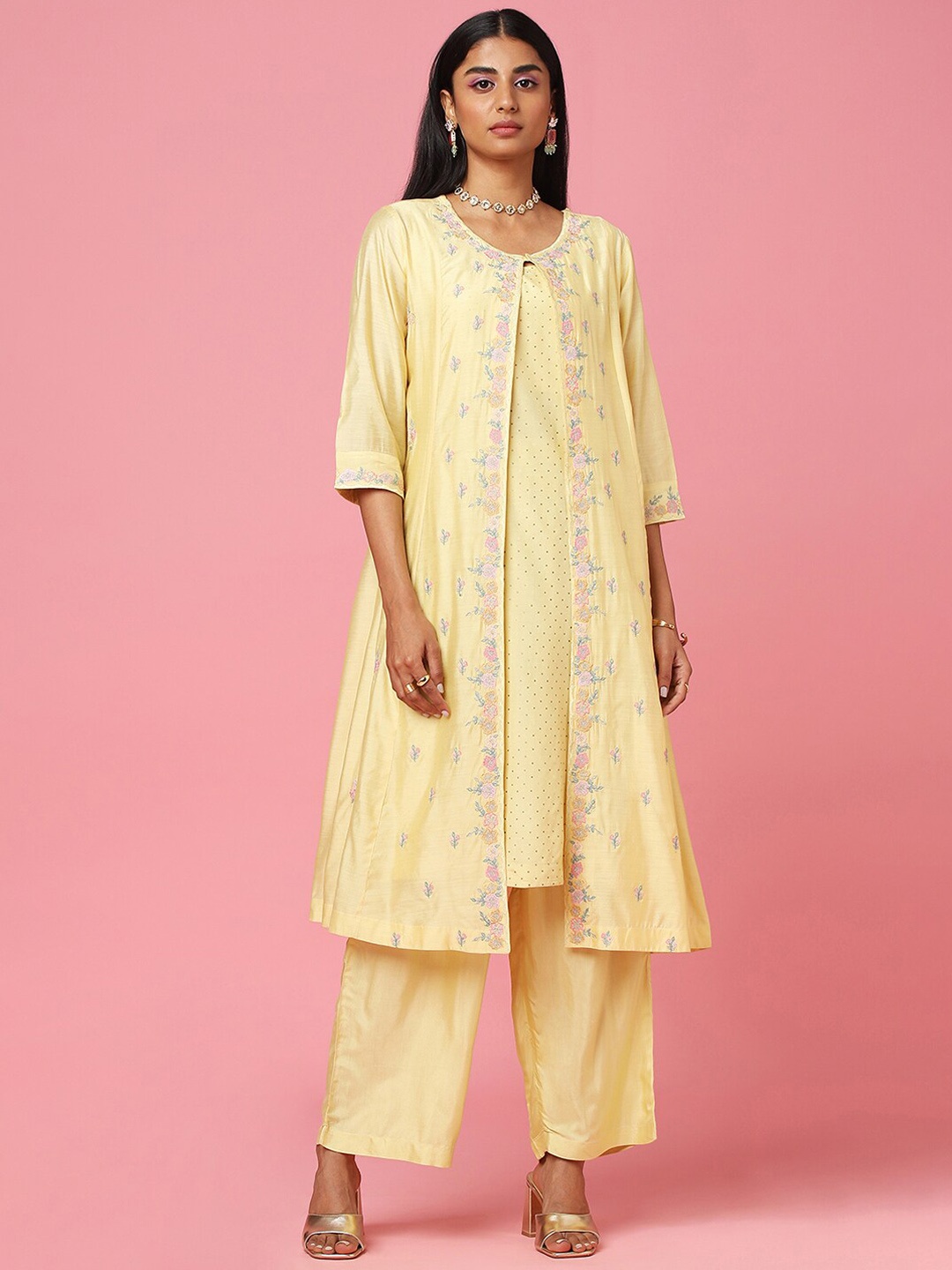 

Marigold Lane Floral Embroidered Kurta With Trousers, Yellow