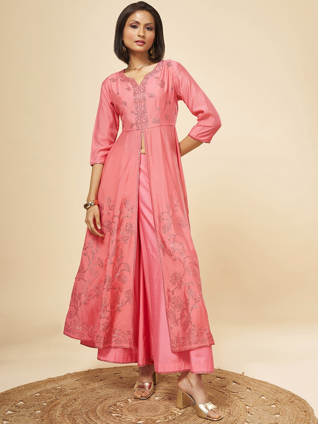 

Marigold Lane Floral Embellished Empire Chanderi Silk Kurta with Palazzos & With, Pink