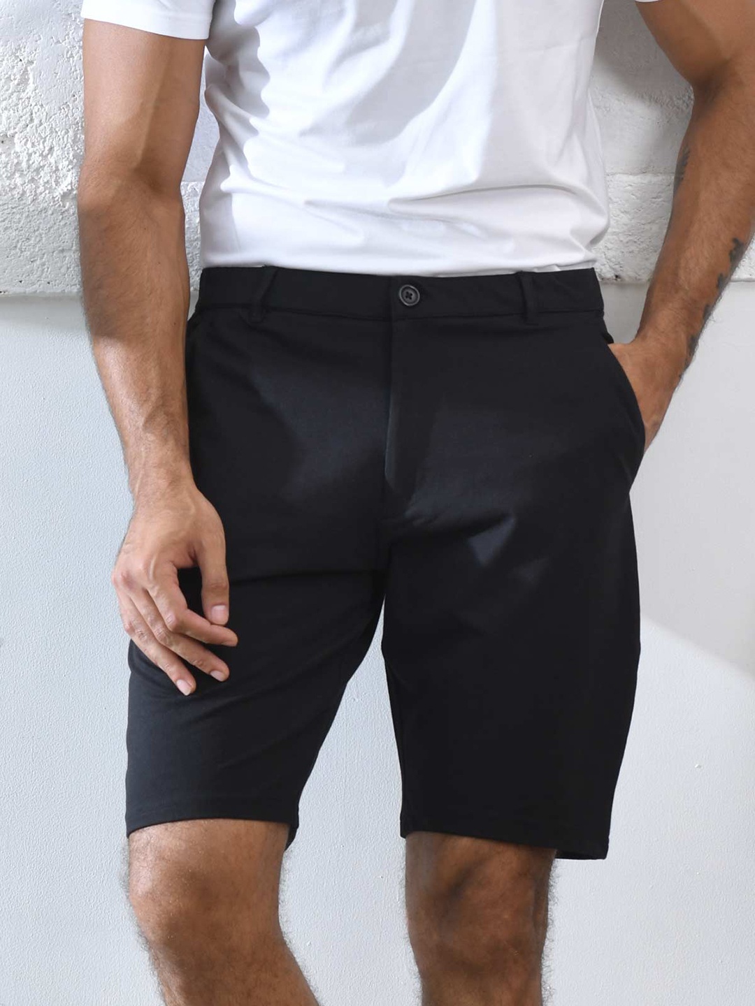 

Beyours Men Regular Fit Chinos Shorts, Black