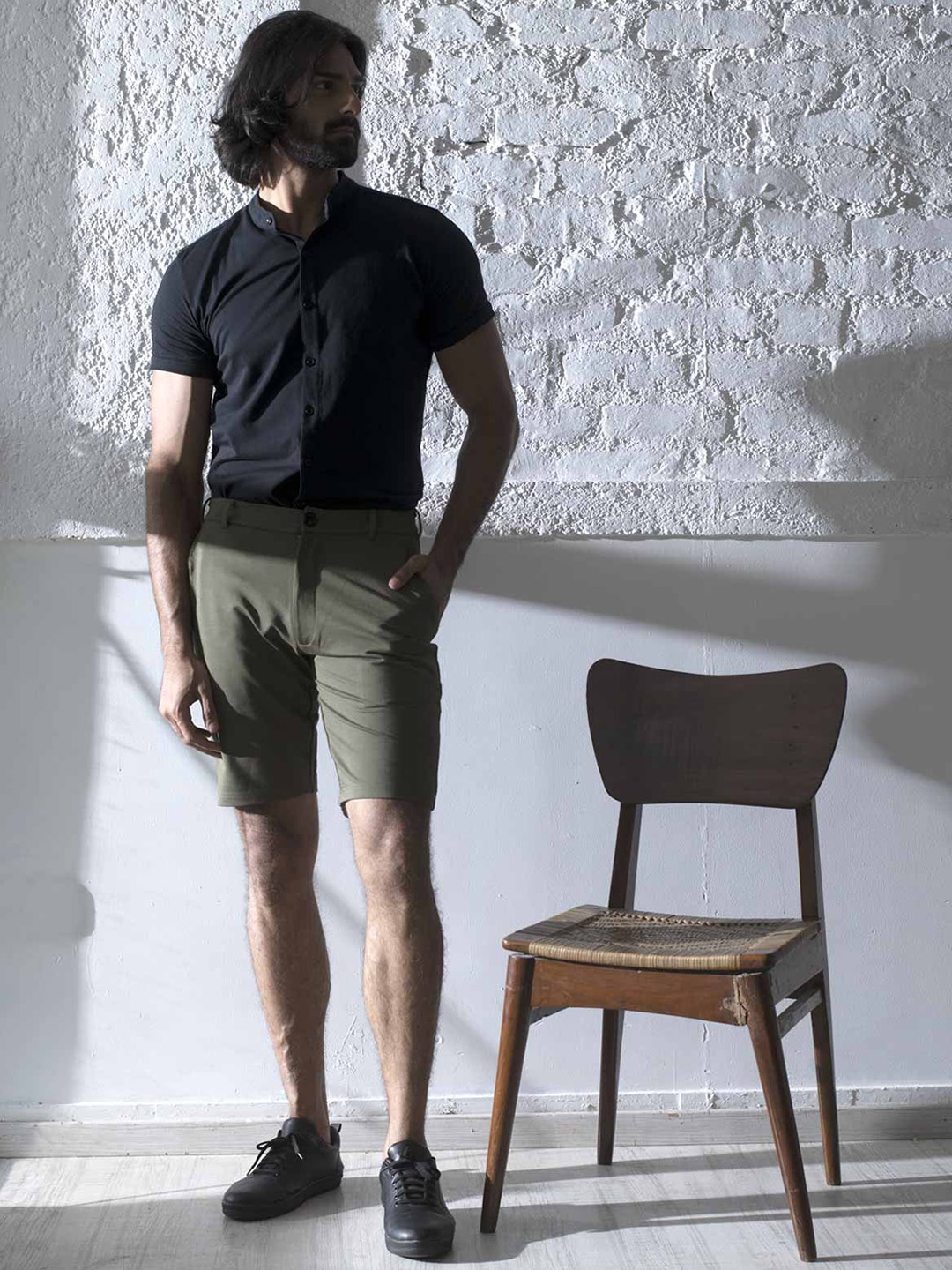 

Beyours Men Regular Fit Mid Rise Shorts, Olive