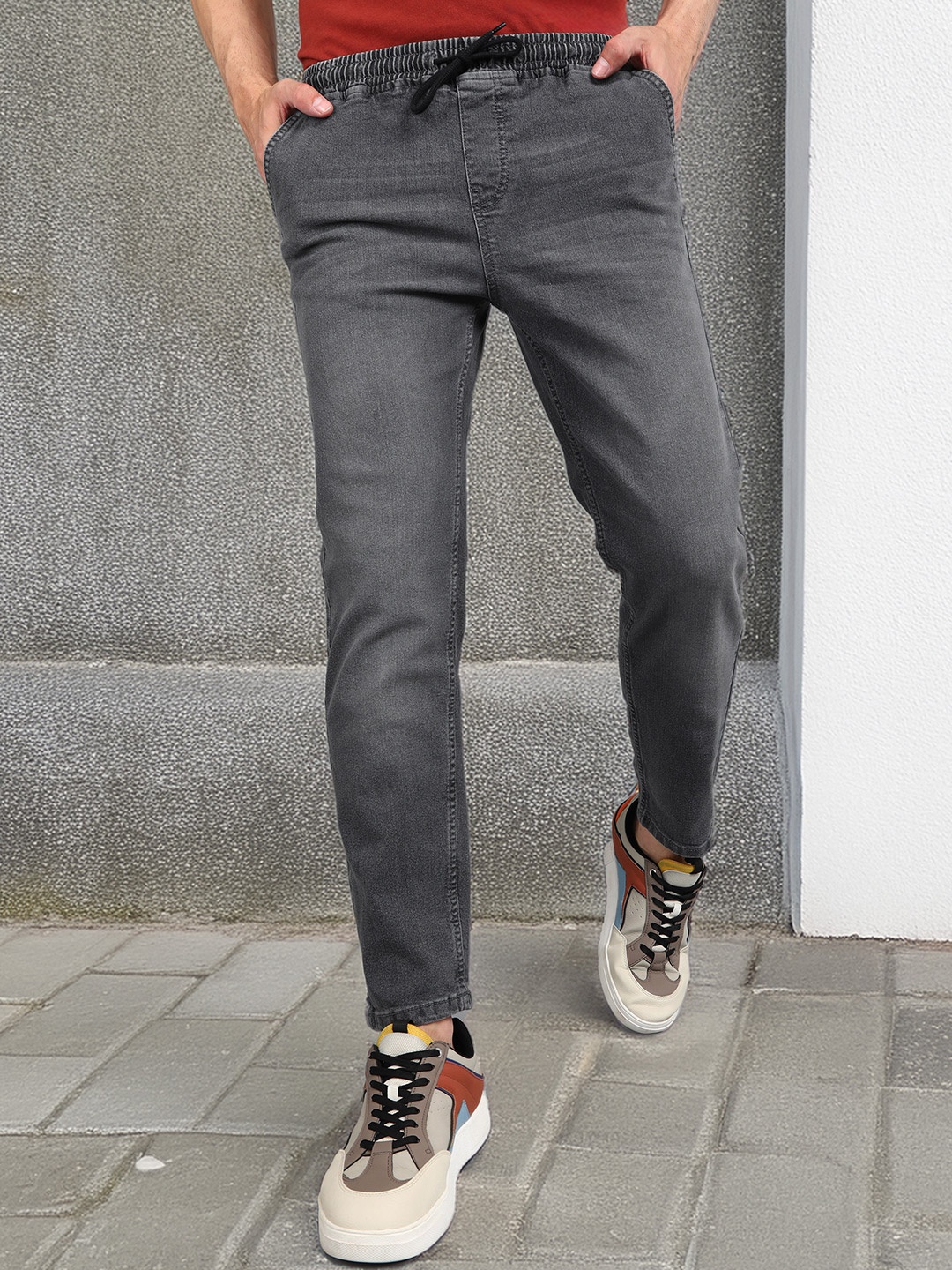

Urbano Fashion Men Mid-Rise Cropped Stretchable Joggers, Grey