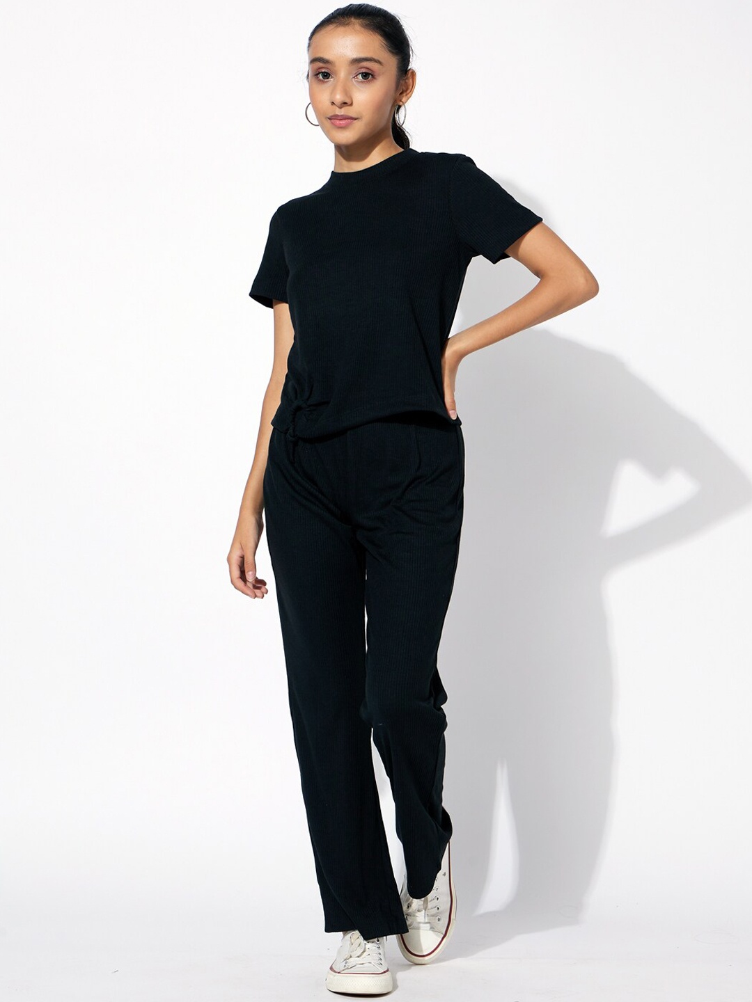 

luyk Girls Pure Cotton T-shirt And Trousers Co-Ords, Black