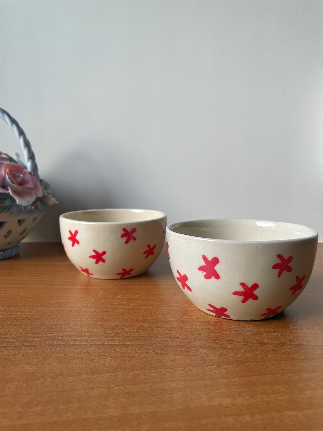 

CasaTrunk Cream-Coloured & Red 2 Pieces Printed Ceramic Glossy Bowls
