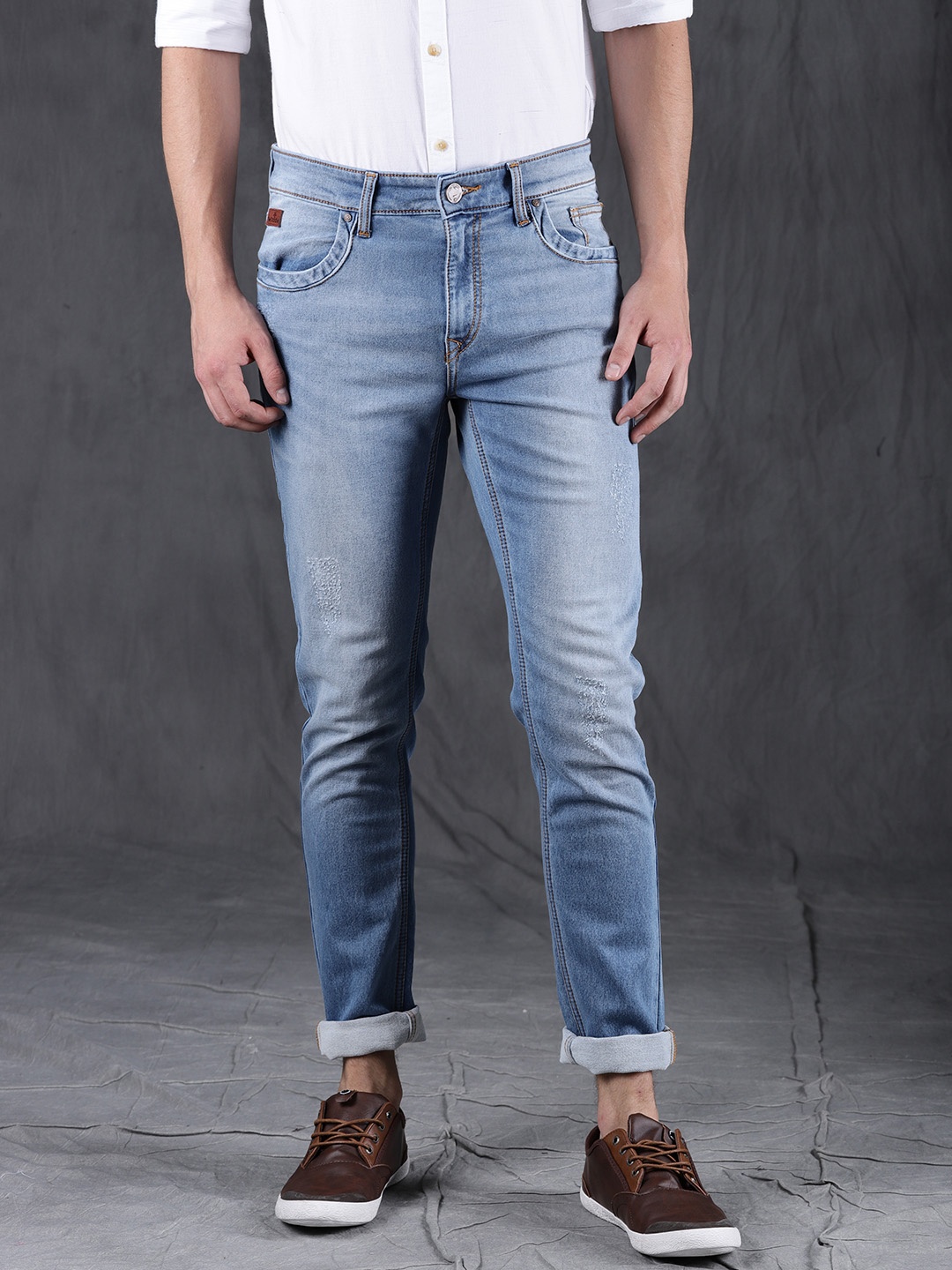 

WROGN Men Blue Slim Fit Mid-Rise Clean Look Stretchable Jeans