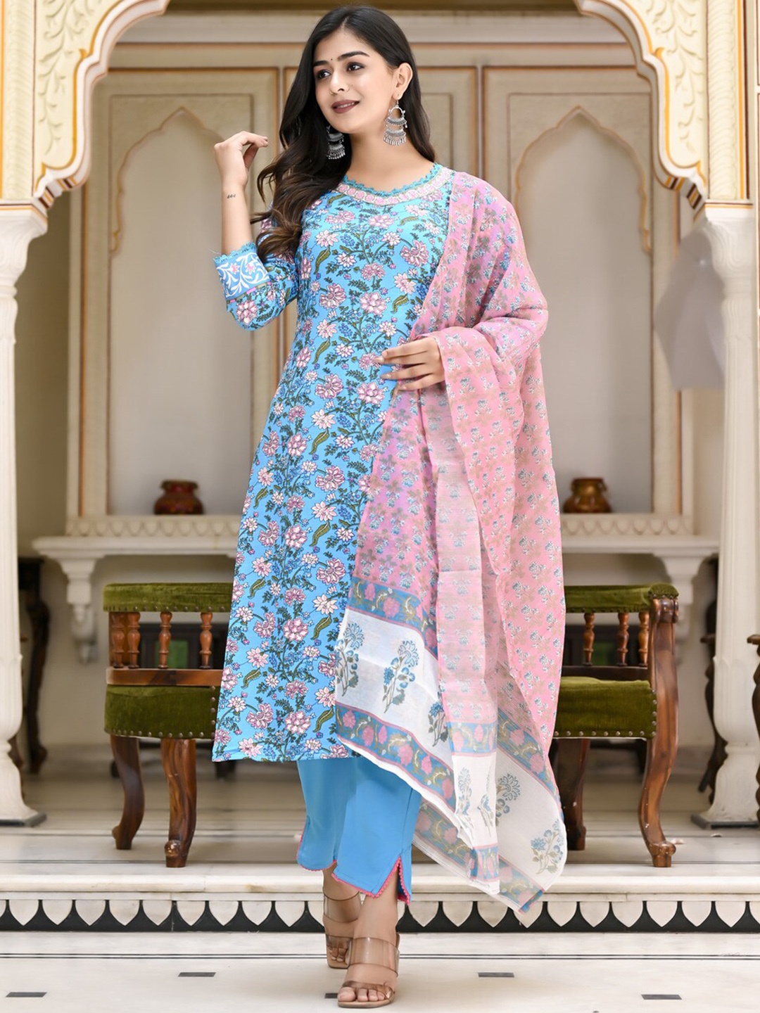 

KALINI Floral Printed Regular Kurta With Trousers & Dupatta, Sea green