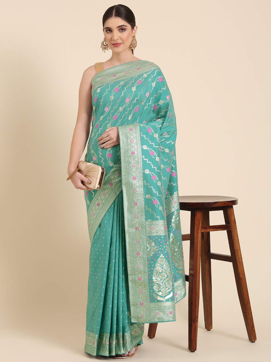 

AYKA CLOTHINGS Woven Design Ethnic Motifs Zari Saree, Green