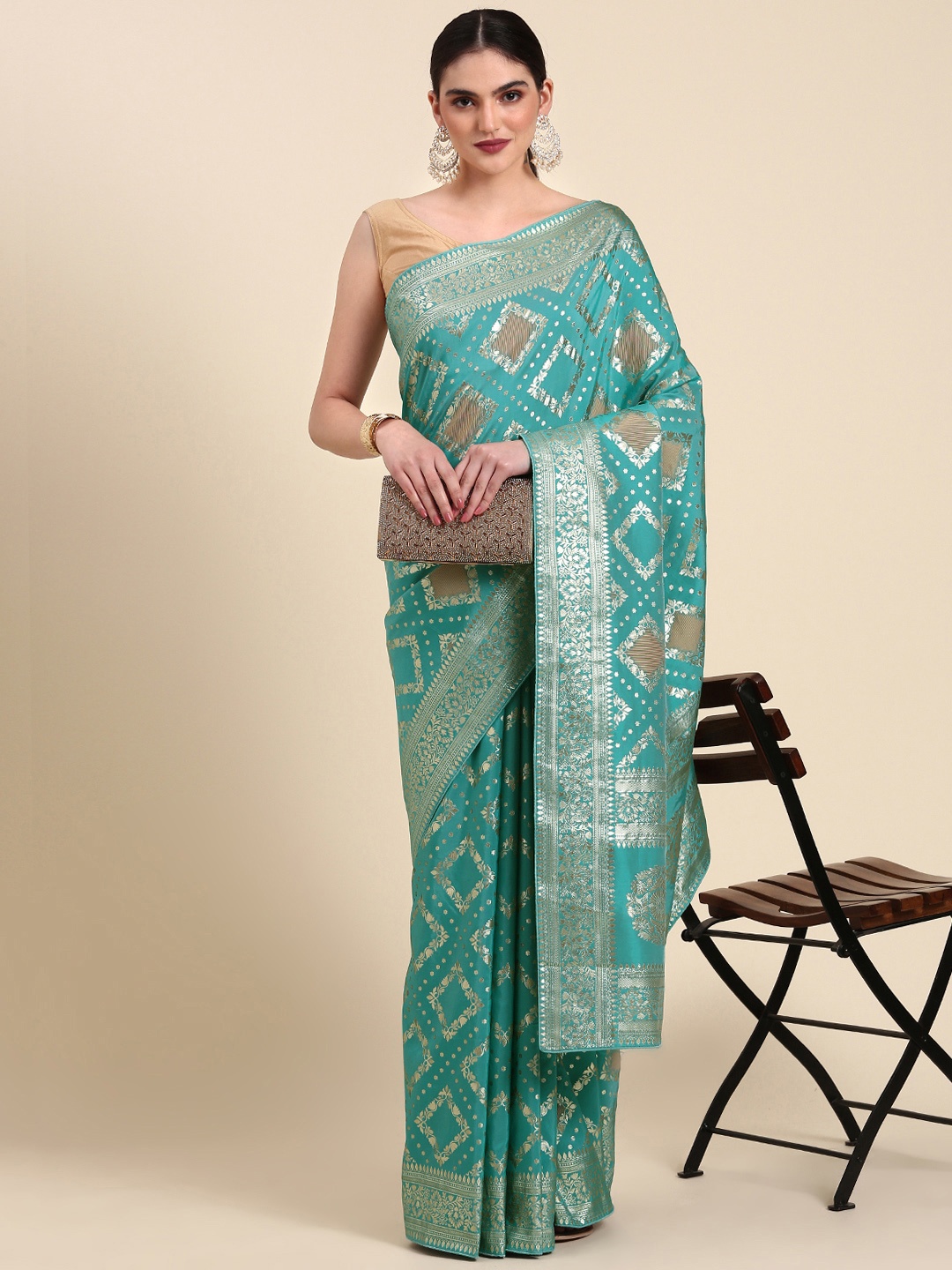 

AYKA CLOTHINGS Woven Design Ethnic Motifs Zari Saree, Green