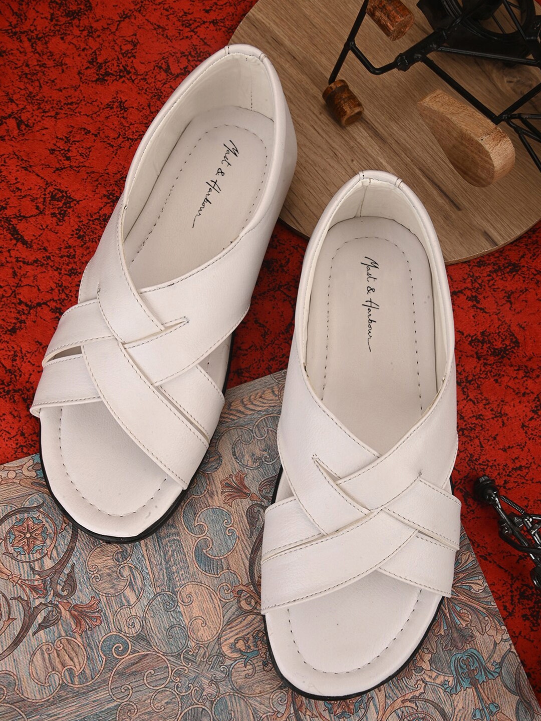 

Mast & Harbour Men White Textured Comfort Sandals