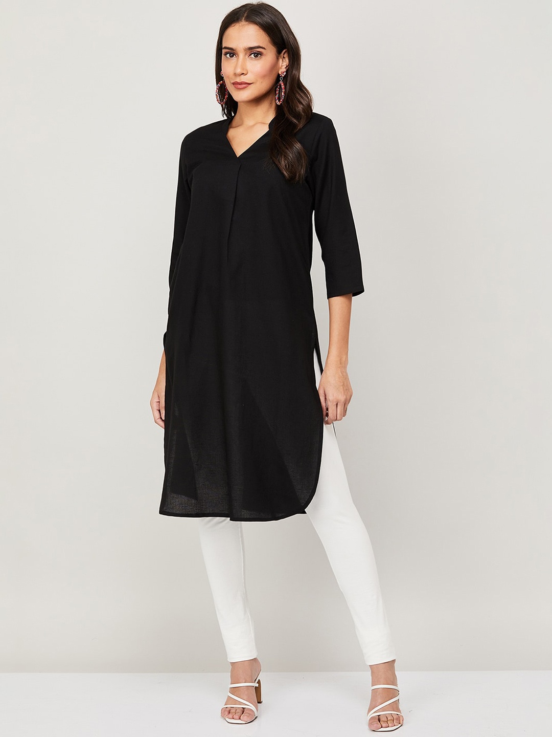 

Melange by Lifestyle Women Solid Regular Kurta, Black