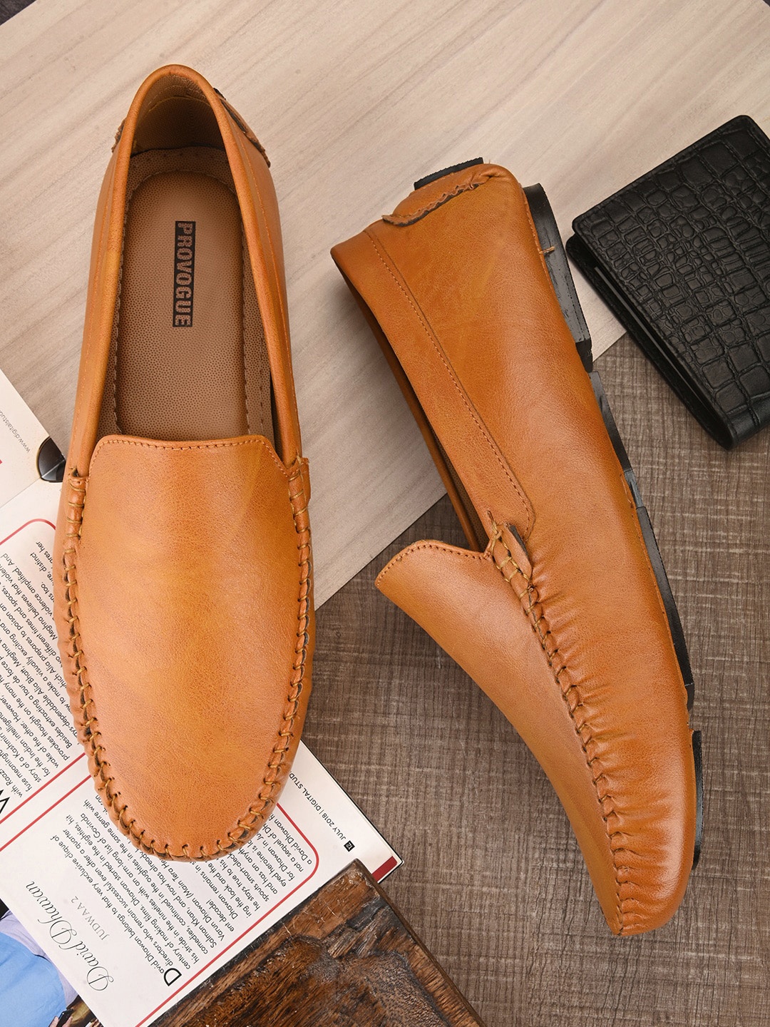 

Provogue Men Lightweight Loafers, Tan