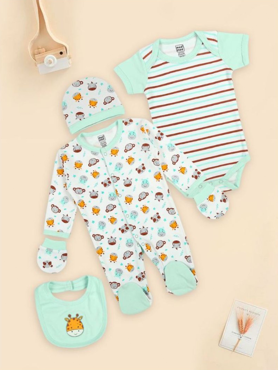 

MeeMee Infant Kids Pack Of 5 Printed Cotton Apparel Gift Set, Green