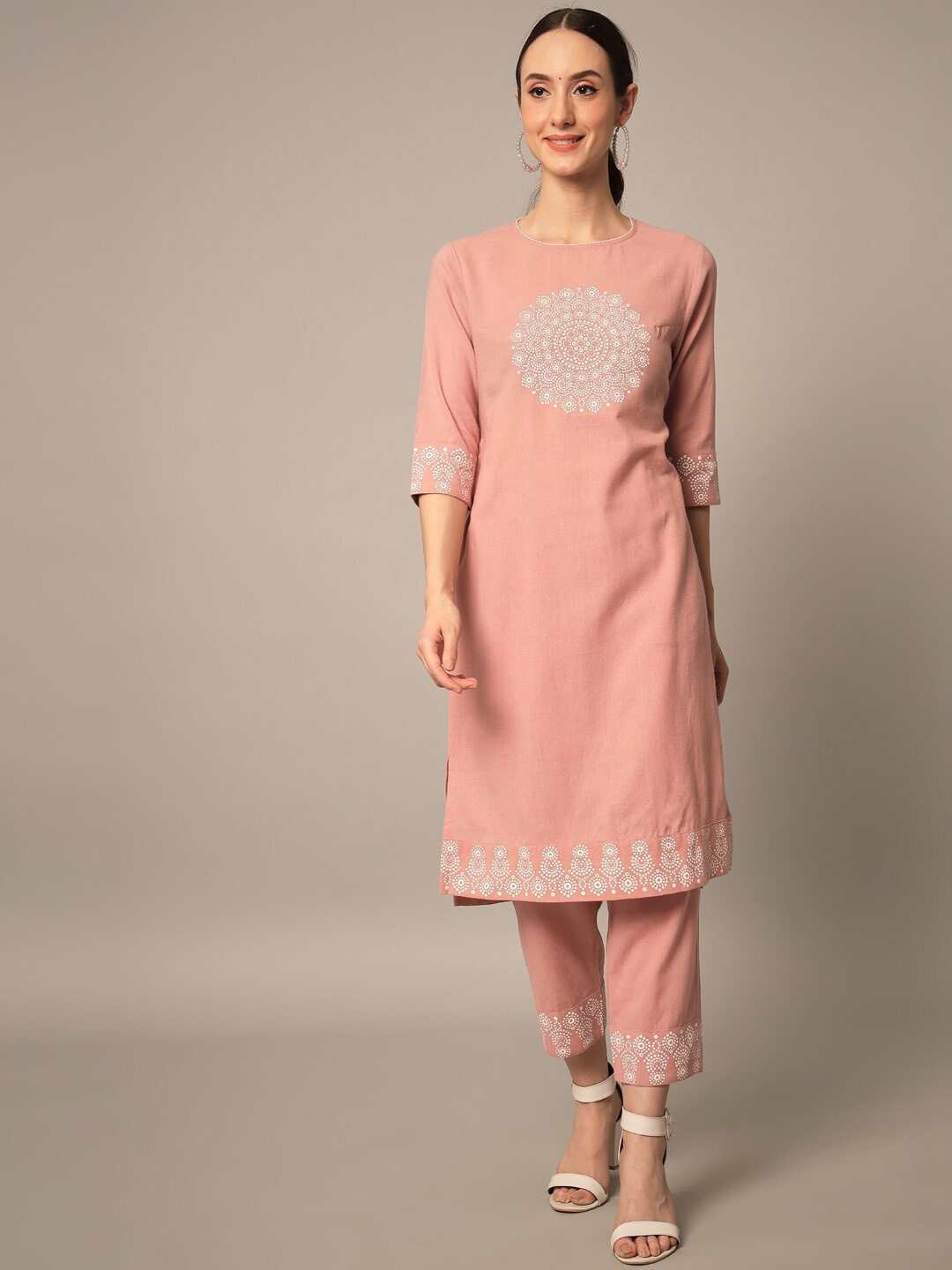 

Yaadleen Ethnic Motifs Printed Regular Pure Cotton Kurta with Pyjamas, Mauve