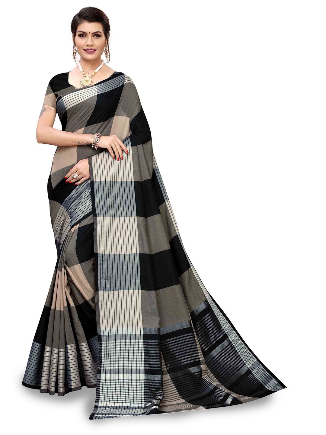 

MAGMINA Checked Silk Cotton Kanjeevaram Saree, Black