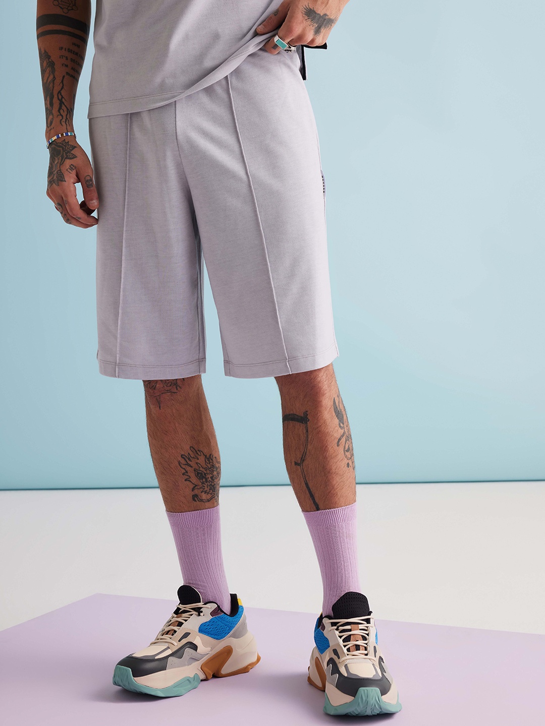 

Muvazo Men Mid-Rise Cotton Shorts, Lavender