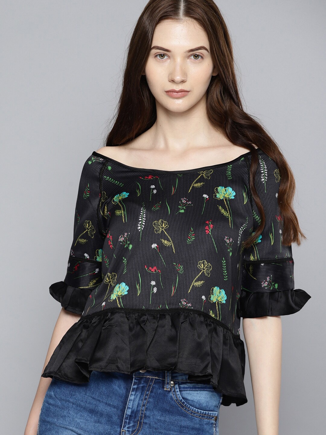 

Mast & Harbour Black & Green Floral Print Bell Sleeve Top