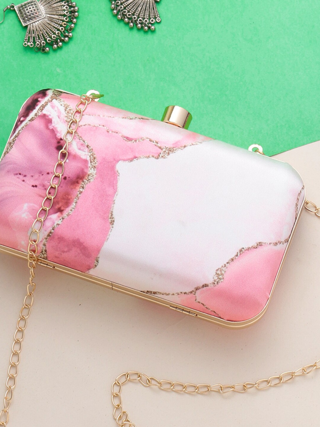 

Swisni Colourblocked Box Clutch, White