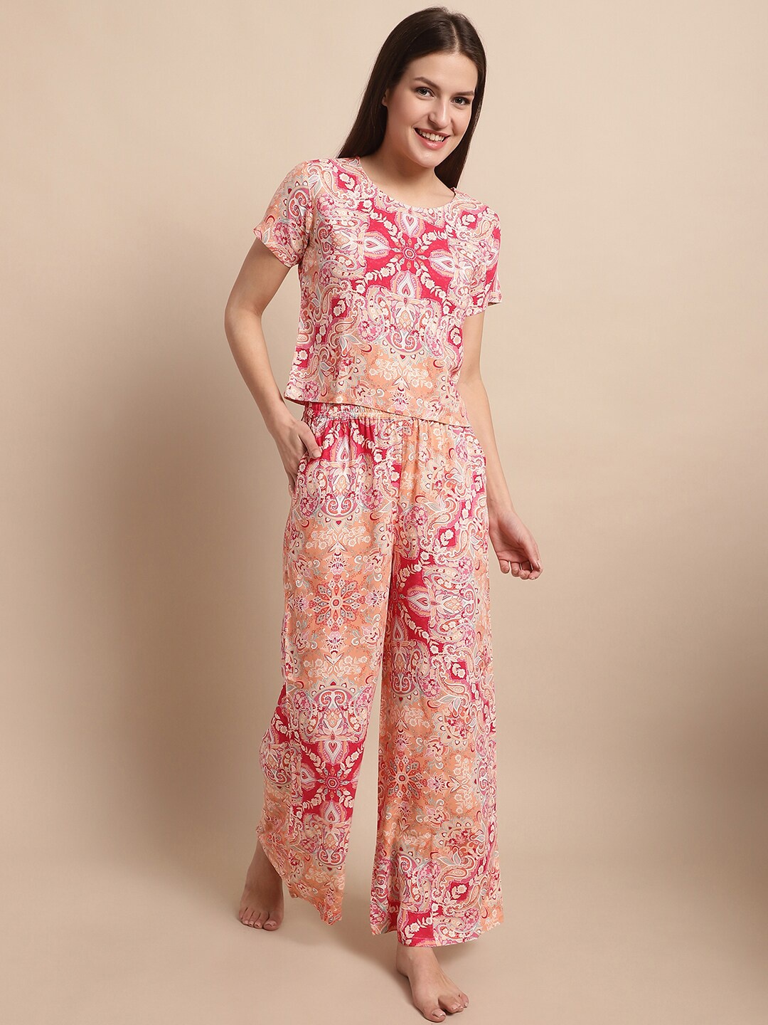 

Boston Club Ethnic Motifs Printed Cropped Top & Lounge Pants, Pink