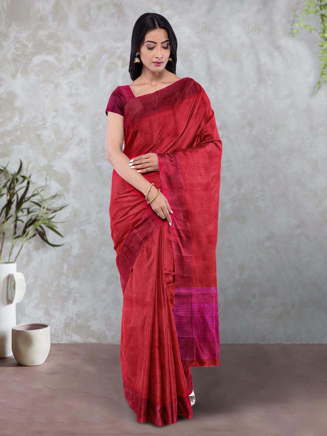 

Kalamandir Solid Tussar Silk Saree, Maroon