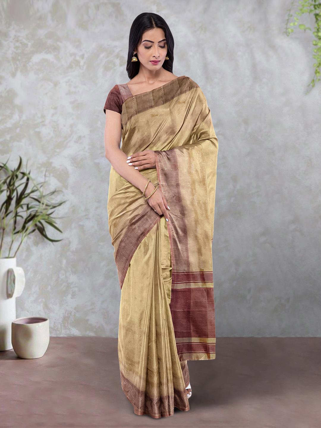 

Kalamandir Silk Blend Saree, Beige